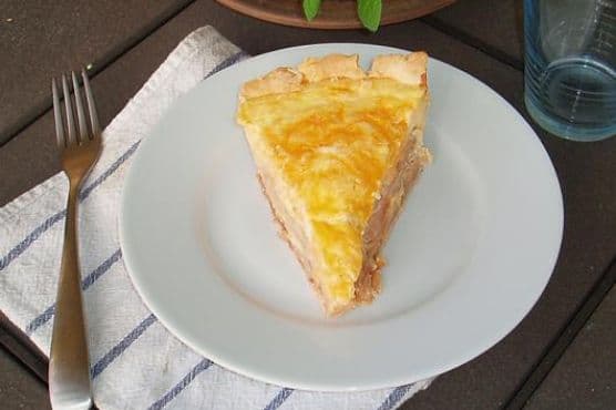 Apple Cinnamon Quiche