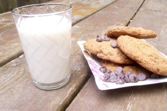 Chocolate chip cookies, easier that buying:-)