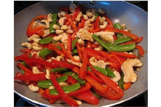 Honey Mustard Chicken With Cashews and Veggies