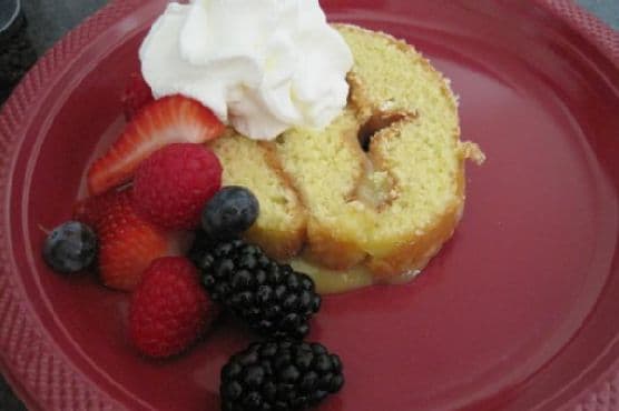 Lemon Cake Roll With Lemon Curd Filling