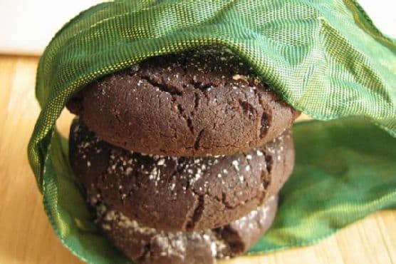 Midnight Crackles Cookies