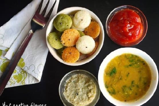 Organic Rava Idlis With Sambar & Chutney