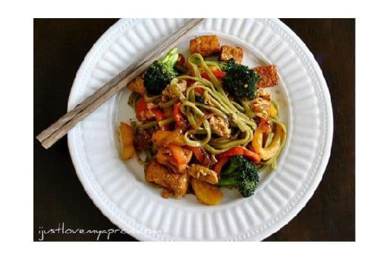 Pad Se Ew Tofu With Vegetable Noodles