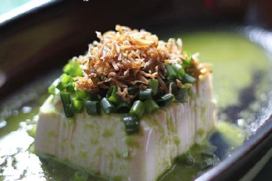 Silky Tofu In Ginger and Spring Onion Sauce