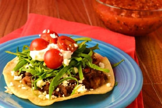 Vegetarian Tostadas With Spicy Black Beans (+gluten free)
