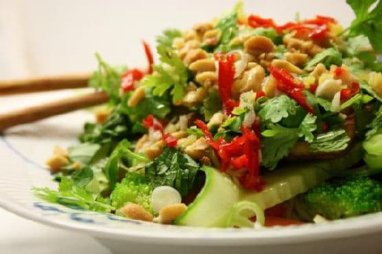 Vietnamese Noodle Salad With Tofu