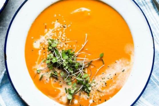 Healthy Tomato Soup with Coconut and Curry